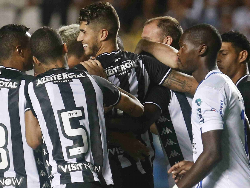 Vitória-ES 0 x 2 Botafogo