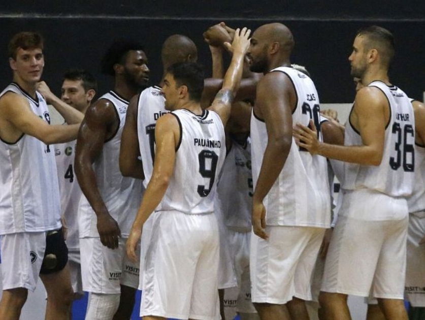 Botafogo 76 x 81 Unifacisa