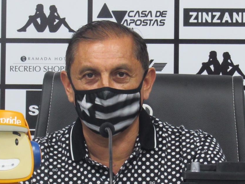 Ramón Díaz é apresentado!