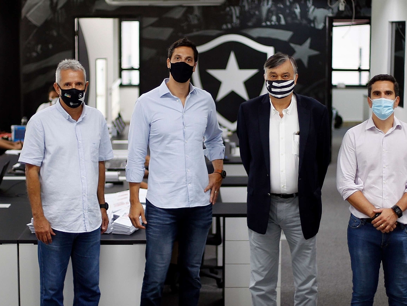 Em prol da profissionalização