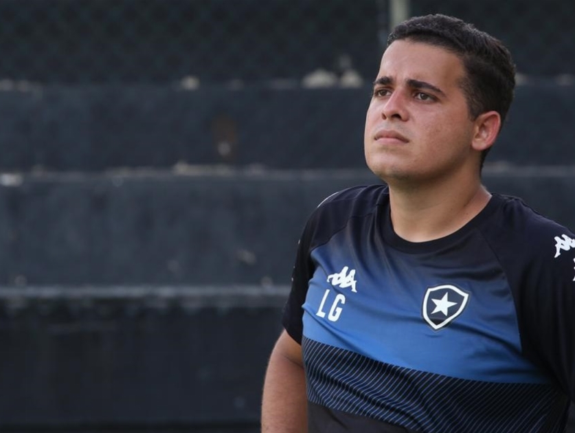 Trabalho nos bastidores