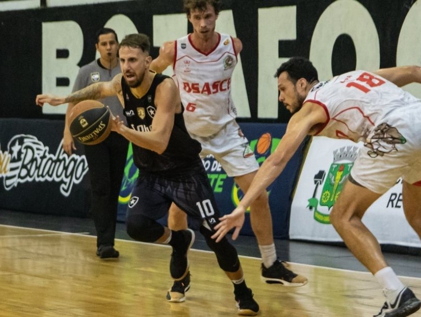 Botafogo 86 x 77 Osasco