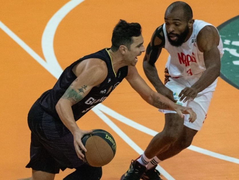 Botafogo 76 x 80 Ponta Grossa