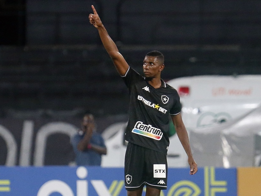 Botafogo 4 x 2 Madureira