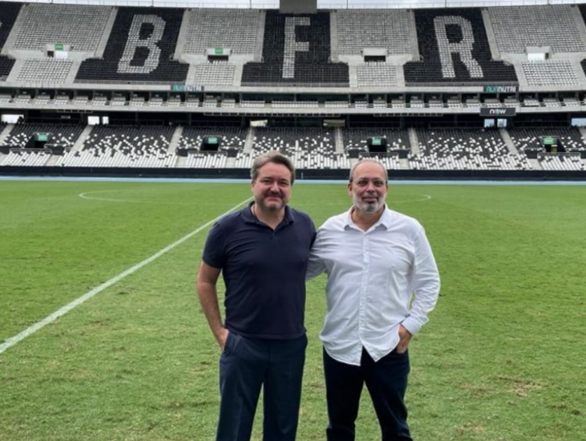 Pela internacionalização