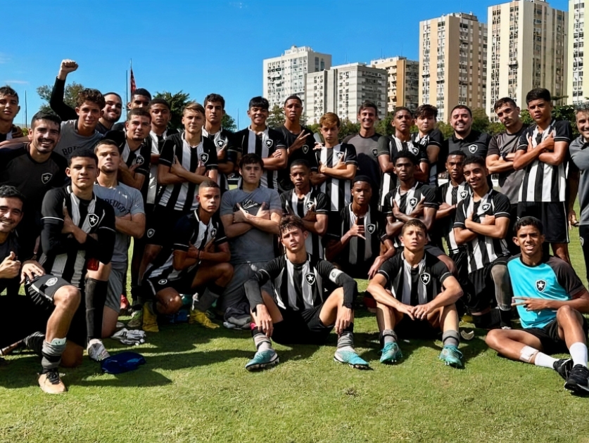 Vitória no clássico
