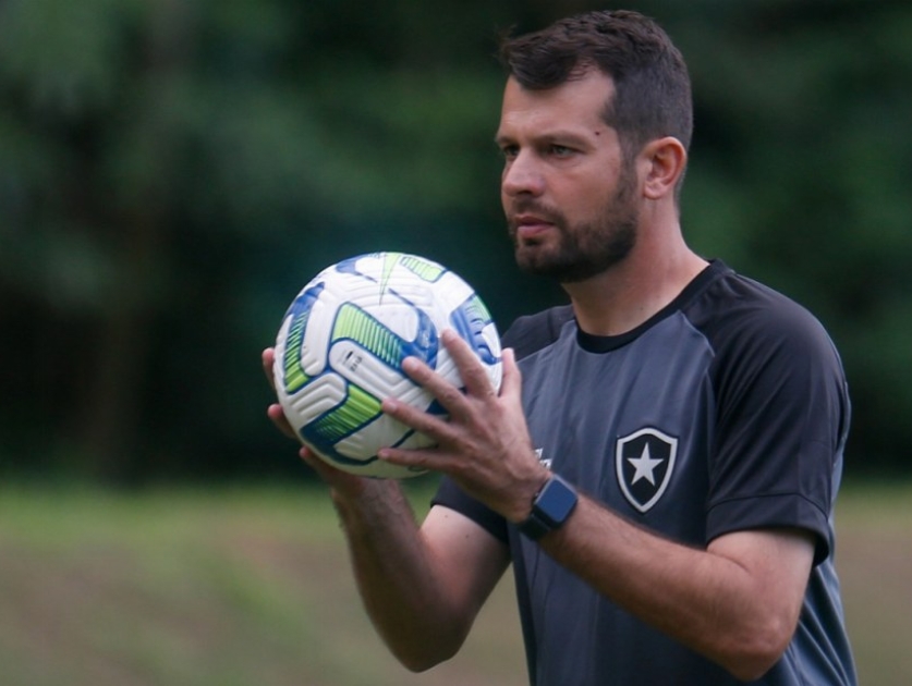 Reforço na preparação de goleiros