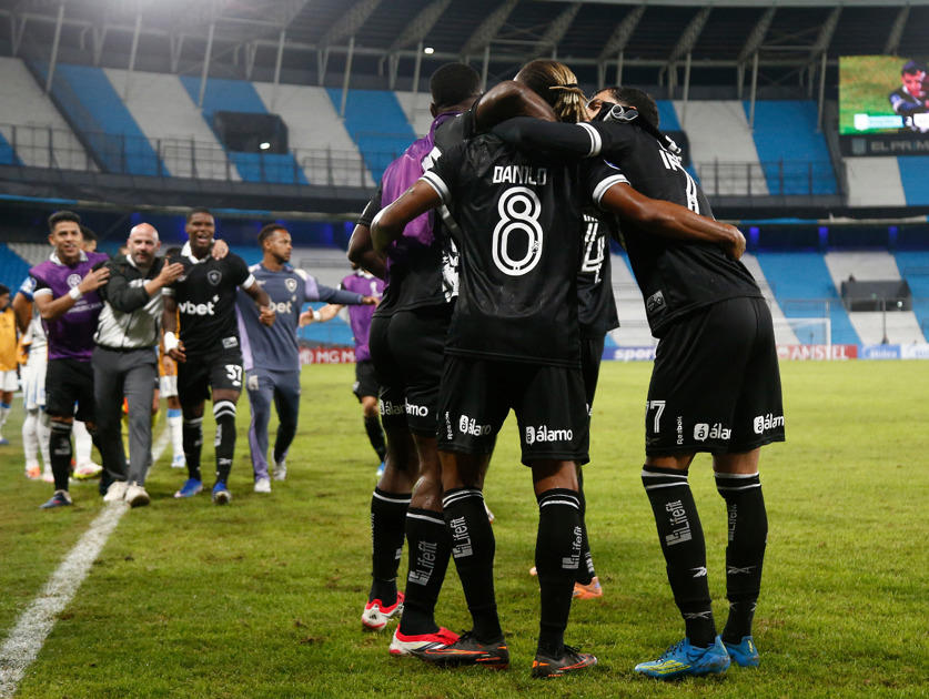 RACING 2 X 3 BOTAFOGO