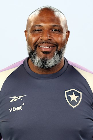 Carlos Oliveira